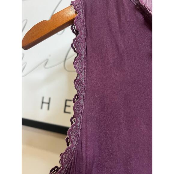 🍷 LOFT Maroon Cotton Henley Tank Top – Size XS - Picture 3 of 7